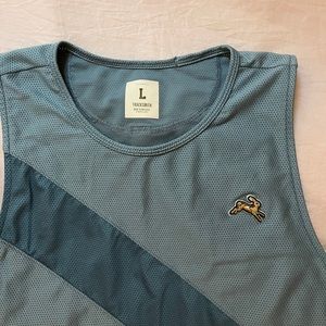 Tracksmith singlet womens size L
